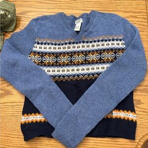 Cozy V-Neck Sweater with Blue and Orange Accents wool 90s y2k
